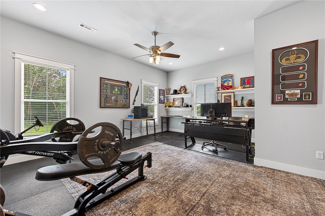 Michael E James Pls 985 Tr - Residential
