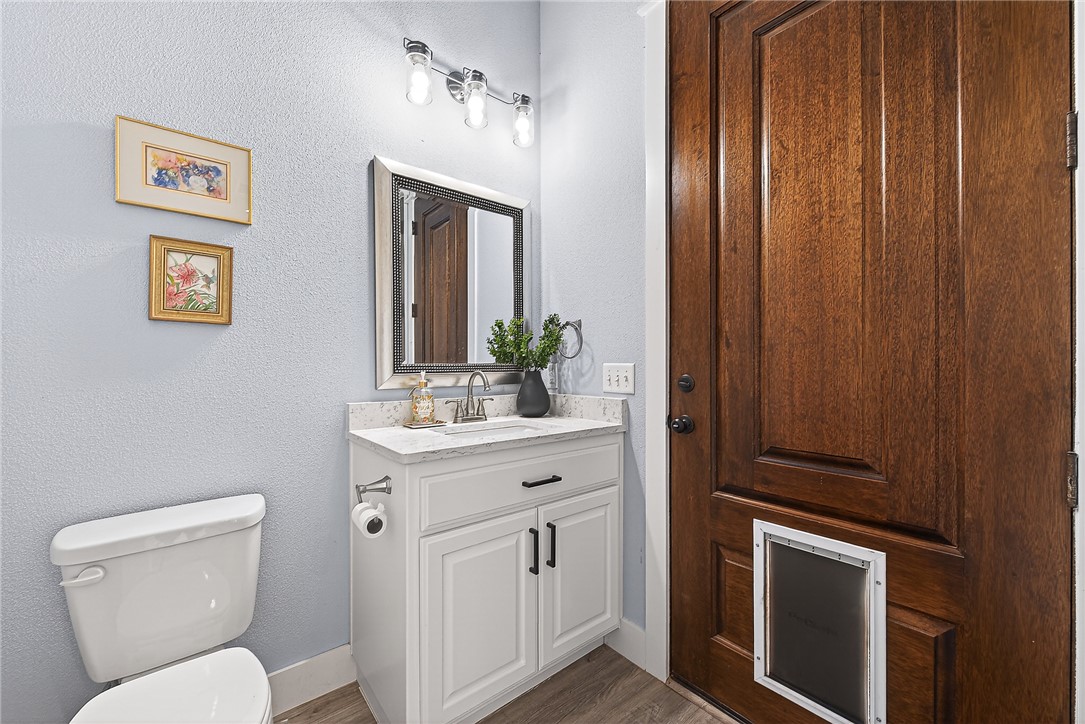 Michael E James Pls 985 Tr - Residential