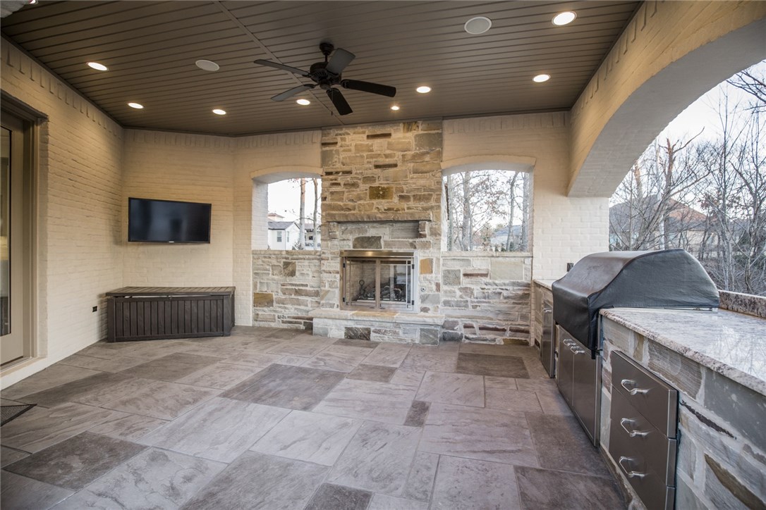 PINNACLE - Residential