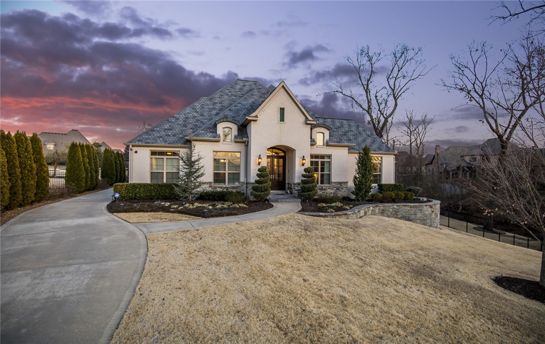 PINNACLE - Residential