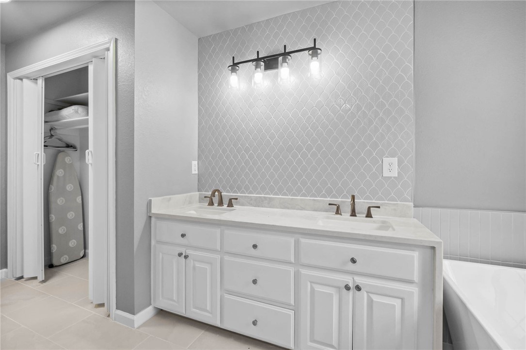 Rivercliff Village Rurban - Residential
