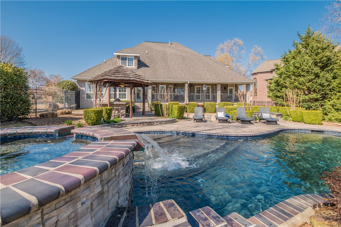 Pinnacle - Residential