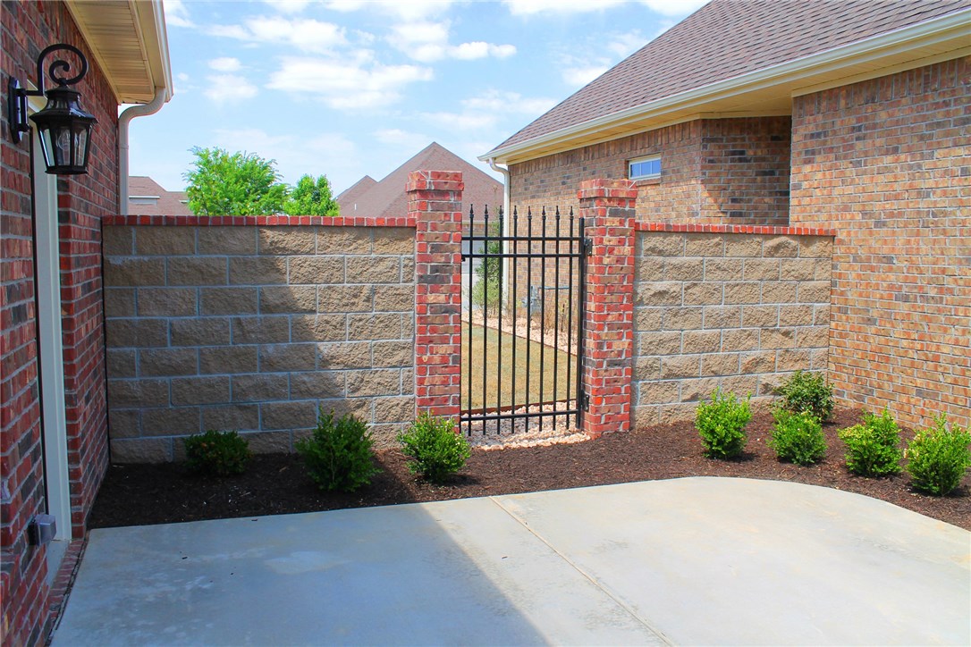 Cross Creek - Residential Lease