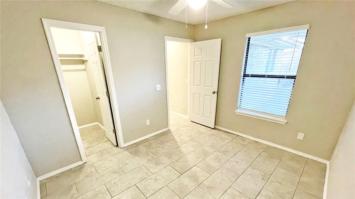 Oak Village Sub Rogers - Residential