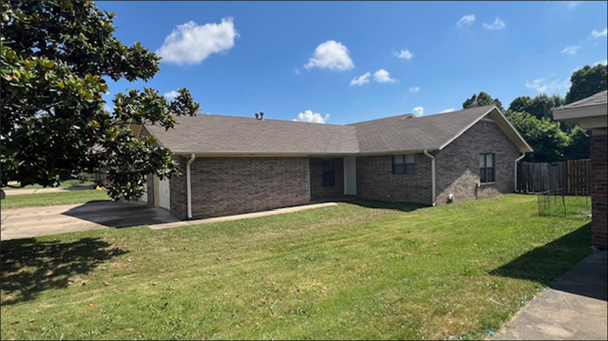 Oak Village Sub Rogers - Residential