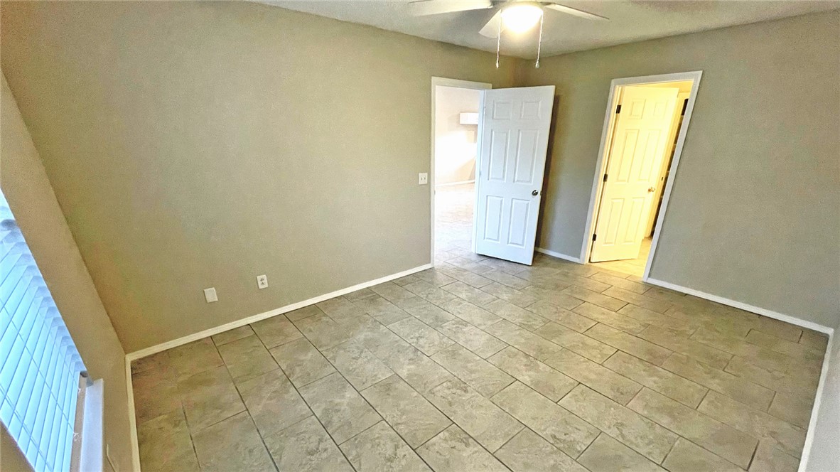 Oak Village Sub Rogers - Residential