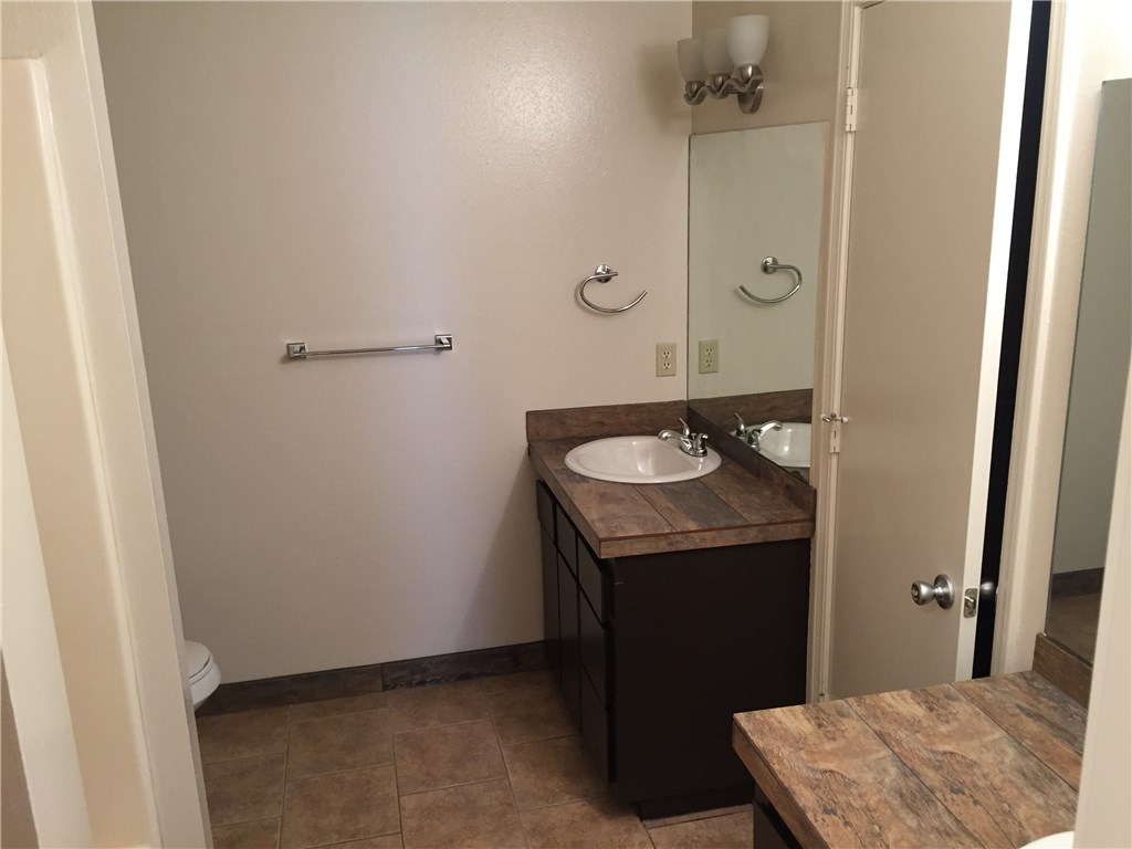 Sundance Acres Ph 2 Rogers - Residential Lease