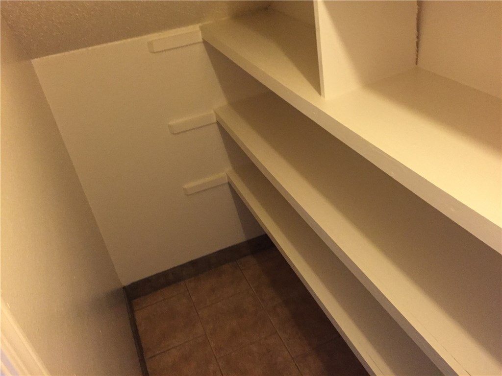Sundance Acres Ph 2 Rogers - Residential Lease