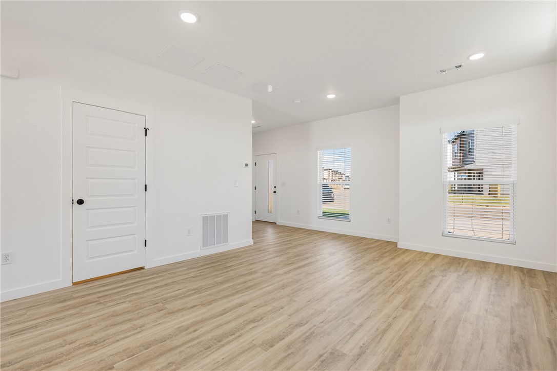 FEATHERSTON WEST SUB PH 1-CENTERTON - Residential Lease