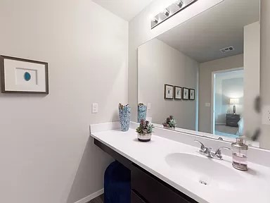WALNUT HILL SUB PH VI-PEA RIDGE - Residential