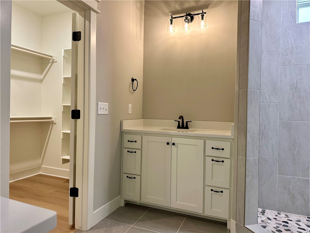 Stronsay Sub Bvv - Residential Lease
