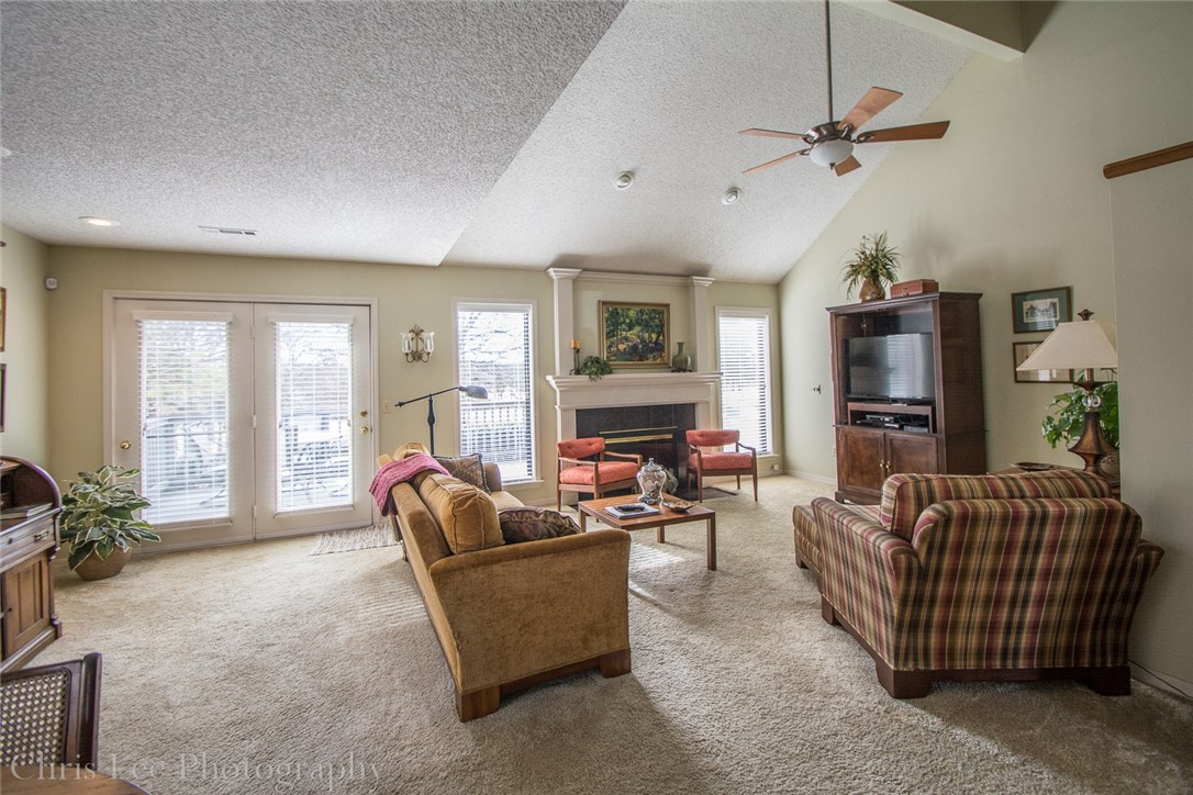 Paradise Valley Twnhms - Residential