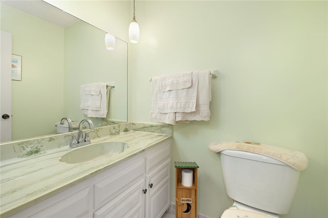 Townhouse Tct 3 A/K/A Drake Court Bvv - Residential