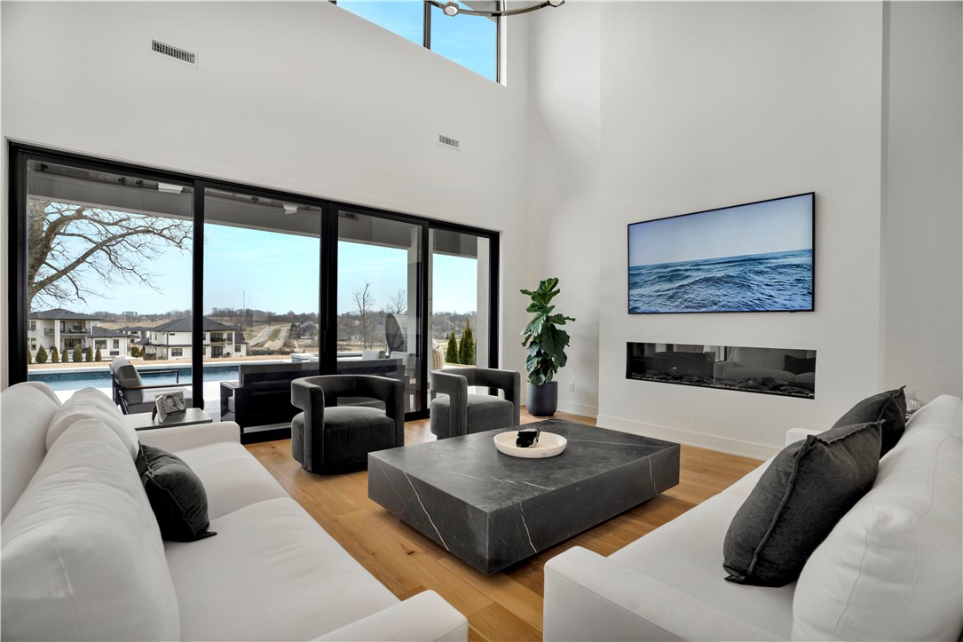 Shadow Valley Ph 10 Rogers - Residential