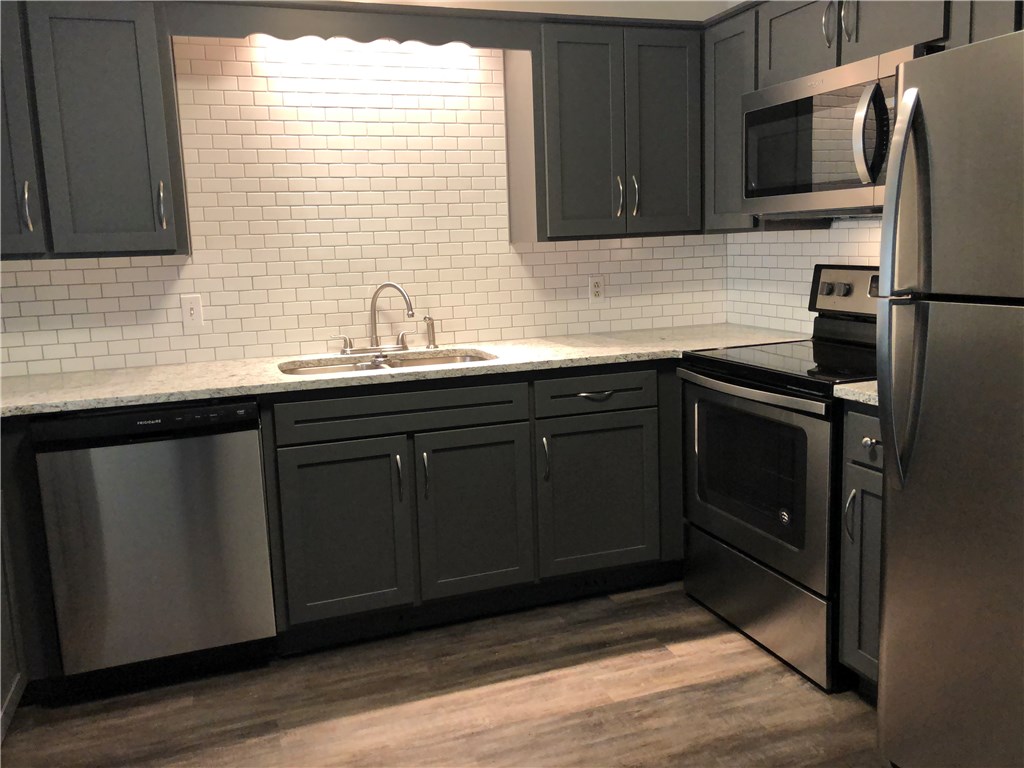 Hendrix S/D - Residential Lease