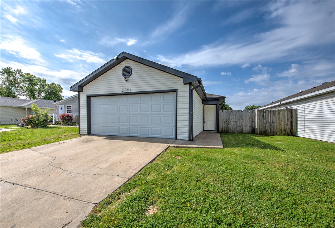Welcome home to this beautifully renovated, move-in-ready gem located in the heart of desirable East Springdale! Or if you are looking for an investment property, this home is ready for tenants. Offering the perfect blend of modern style and effortless functionality, this 1,130-square-foot 3 bed and 2 bathroom layout maximizes every inch of space to create an open, inviting atmosphere. Low maintenance LVP and Tile floors, make clean up a breeze.  Minutes from Hwy 412, you can be anywhere in NWA within a short vehicle drive. You are only 4 miles from Bayyari Park and the Fitzgerald Mountain mountain bike trailhead.