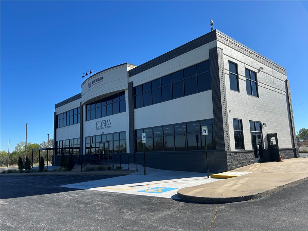 Two-story office building located on the corner of E. Longview St. and N. Plainview Ave. just off College Ave. Ample parking.  Close proximity to Washington Regional Medical Center as well as access to many shopping and dining options nearby.