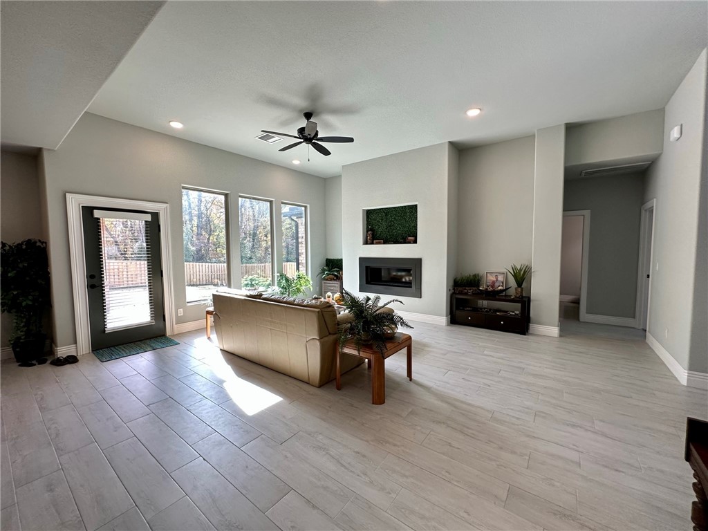 Westridge Village Sub Centerton - Residential Lease