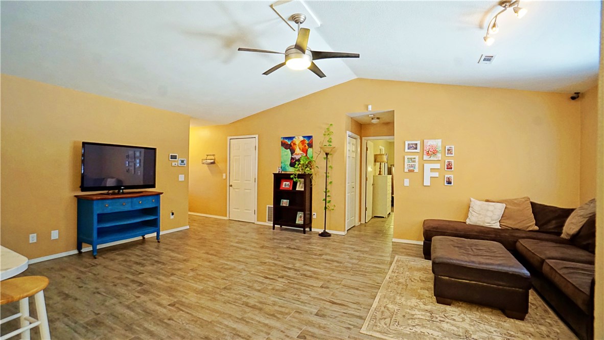 Pine Meadow Add Ph II Rogers - Residential