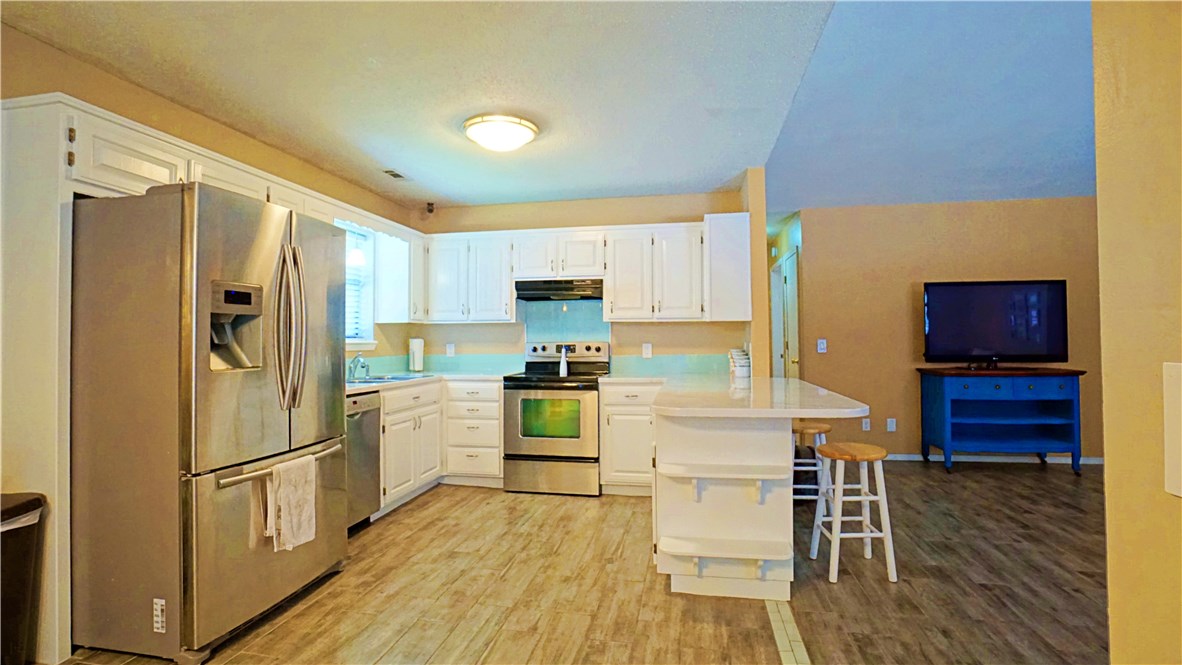 Pine Meadow Add Ph II Rogers - Residential