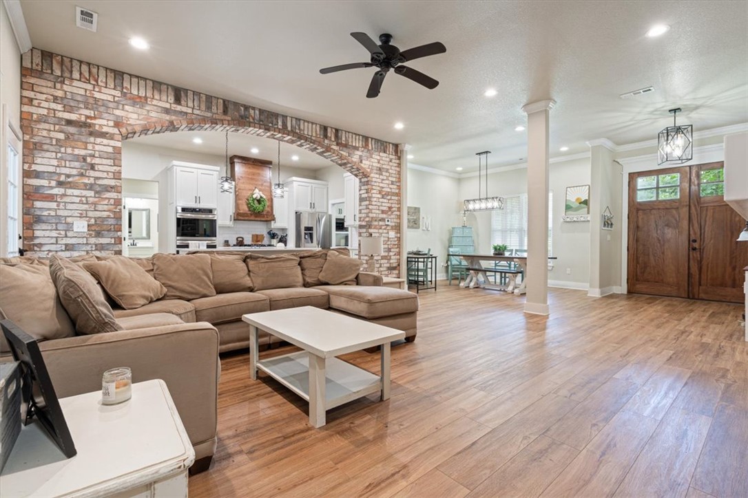 WEDINGTON WOODS UNIT VII - Residential