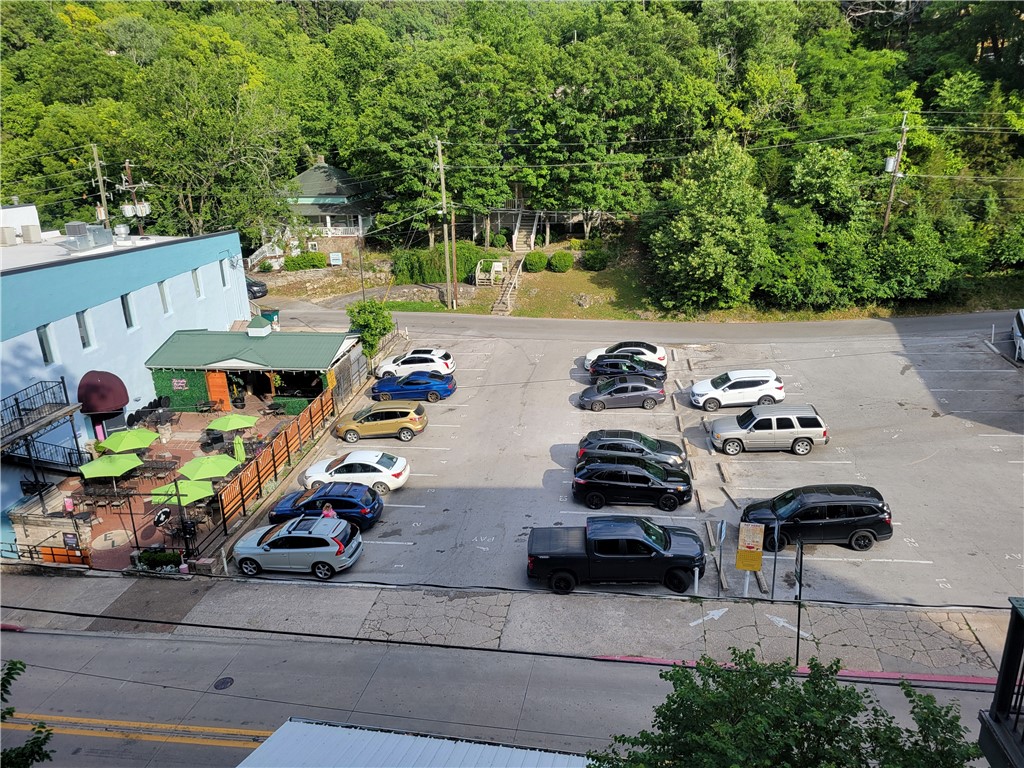 Riley & Armstrong - Commercial Lease