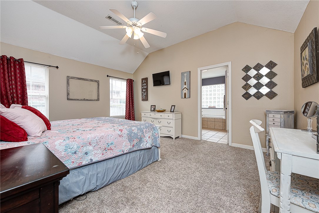 Champions Estates Rogers - Residential