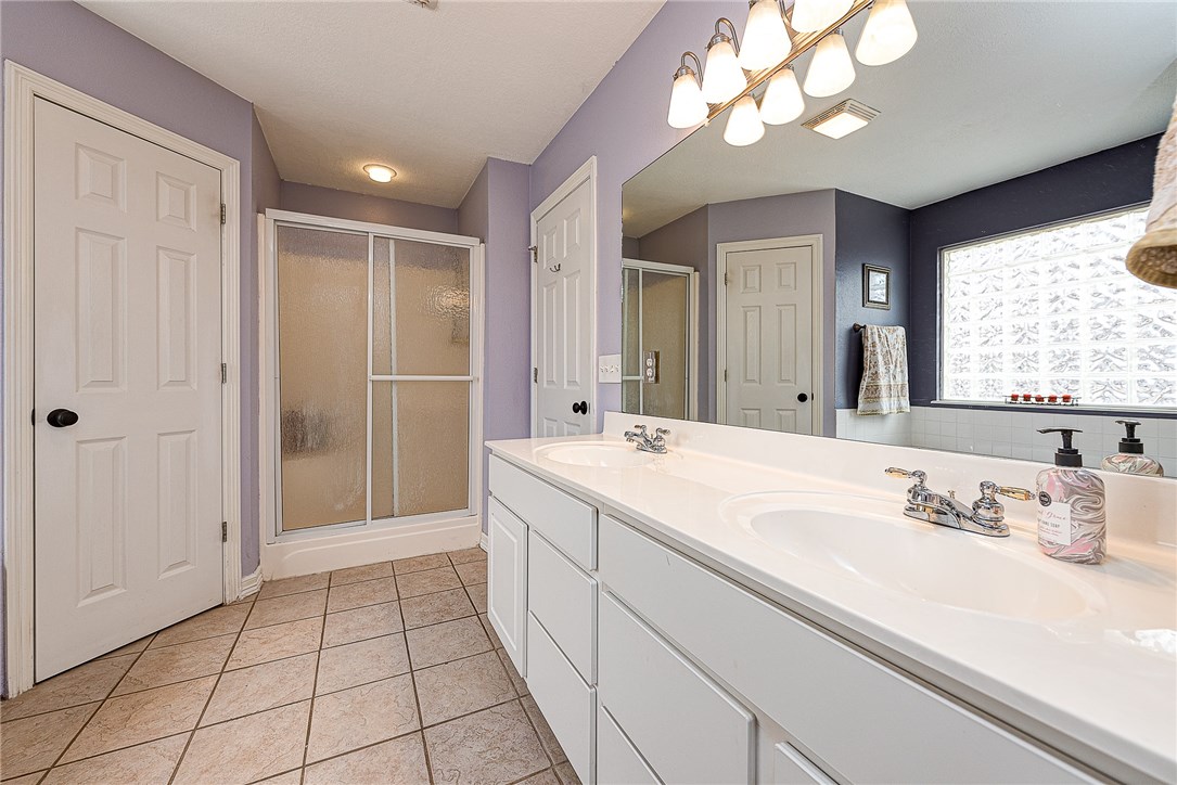 Champions Estates Rogers - Residential