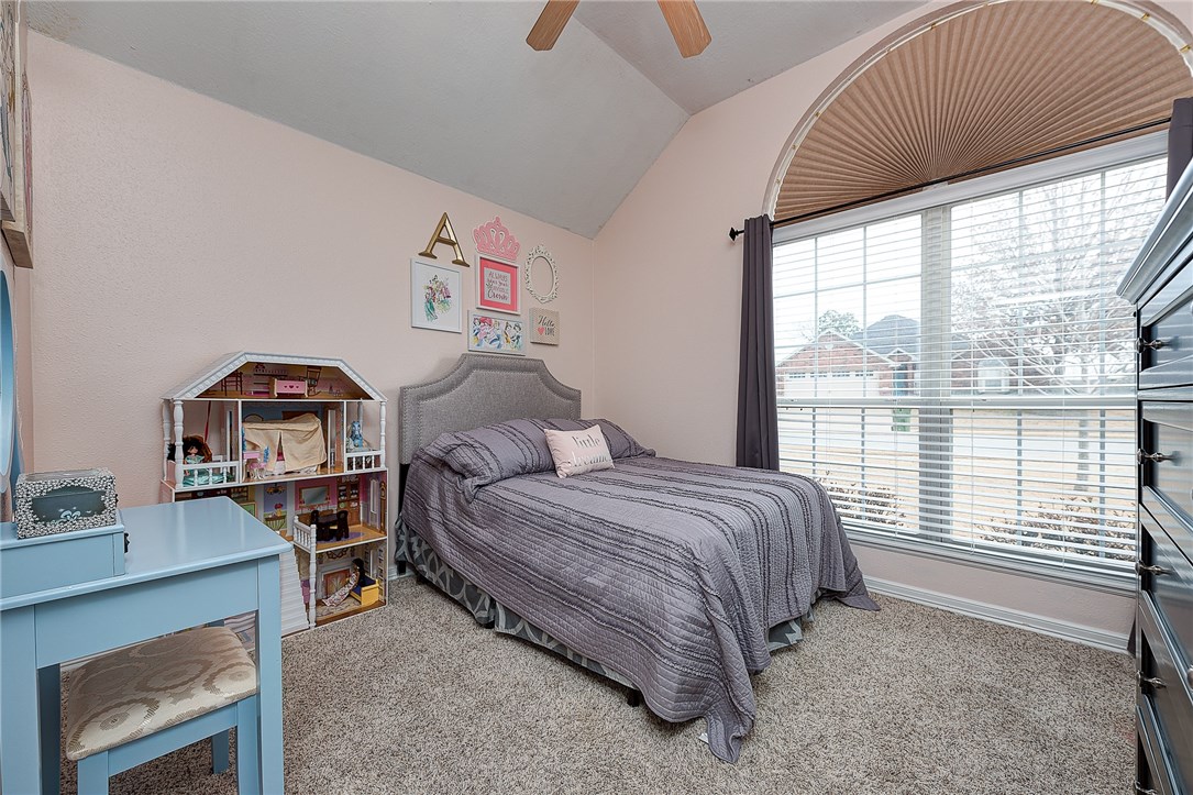 Champions Estates Rogers - Residential