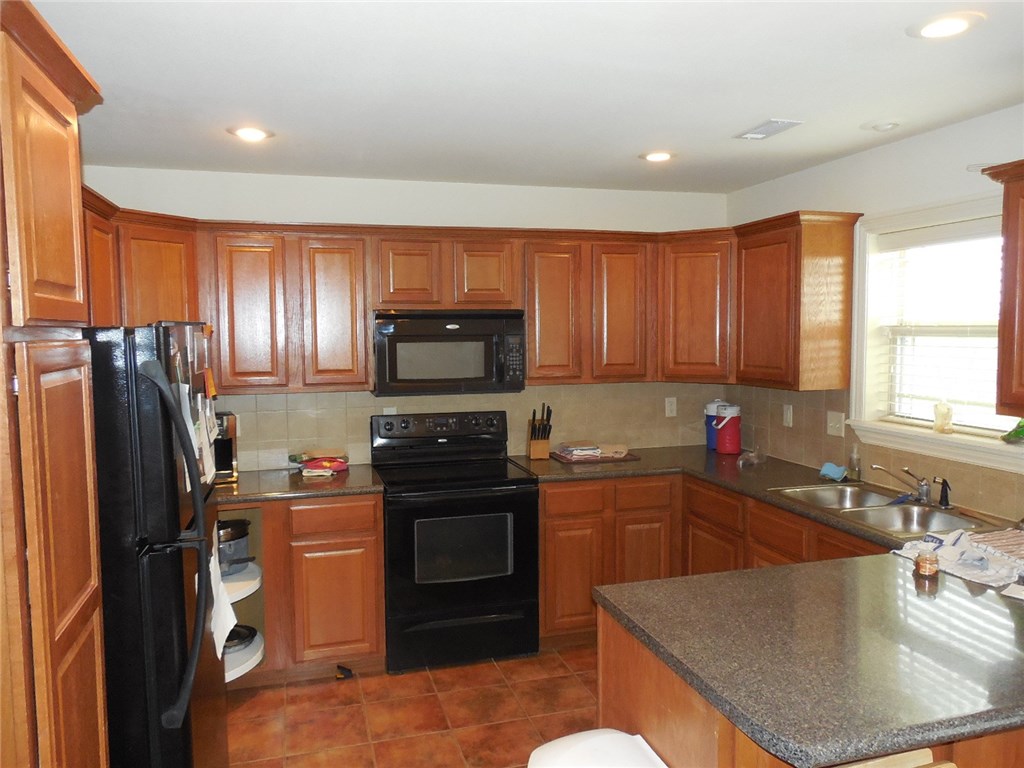 Country Meadows Sub Gravette - Residential Lease