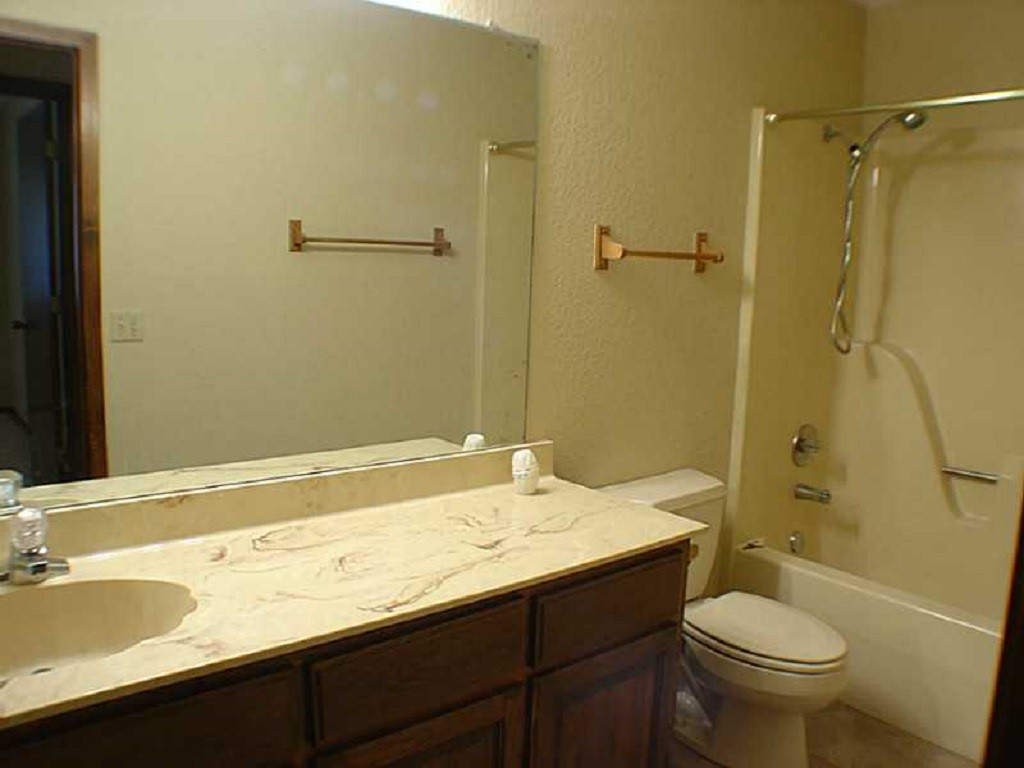 Hampstead Sub Bvv - Residential Lease