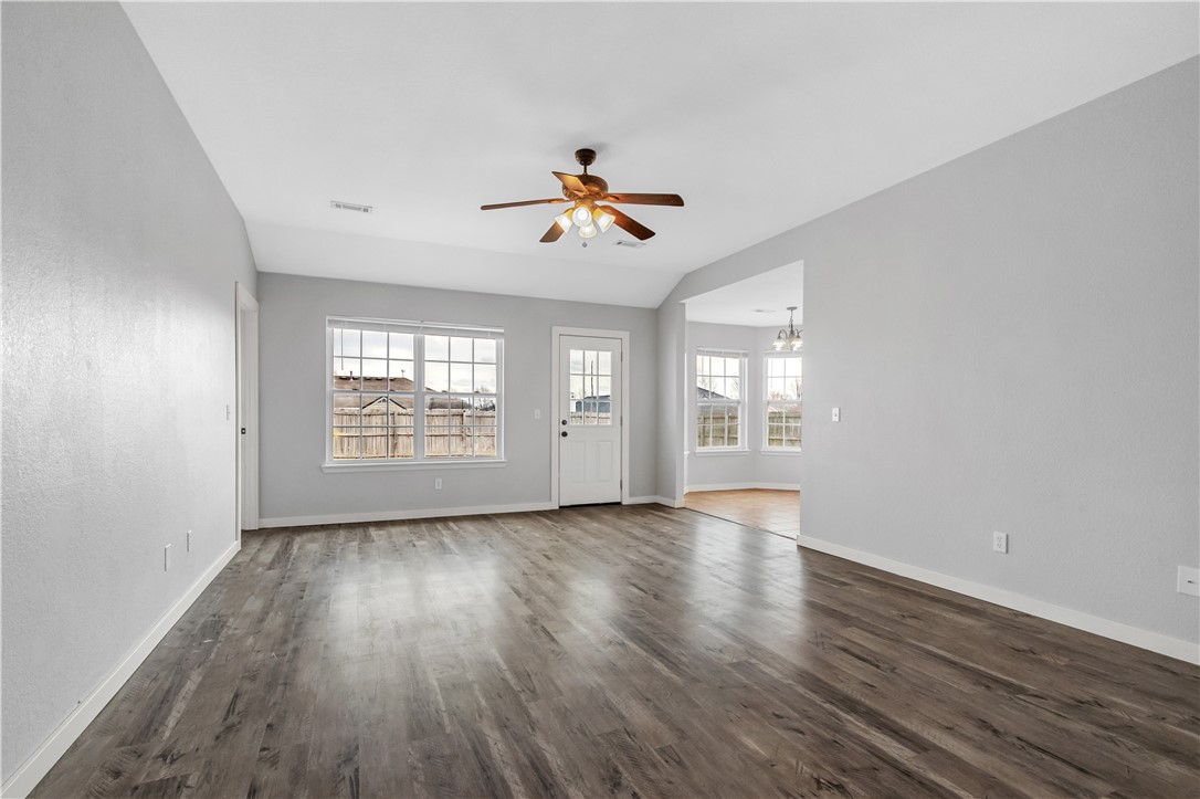 GIVENS PLACE BLK 4 PH II-PEA RIDGE - Residential