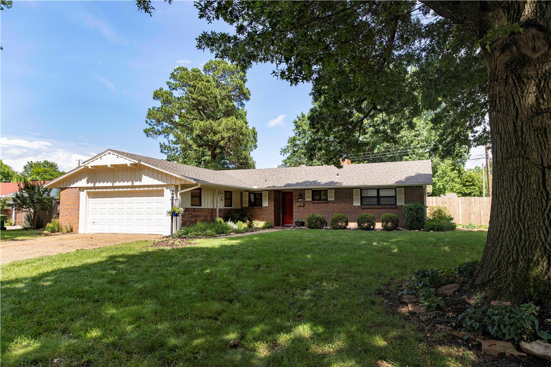 Western Oaks Place I - Residential