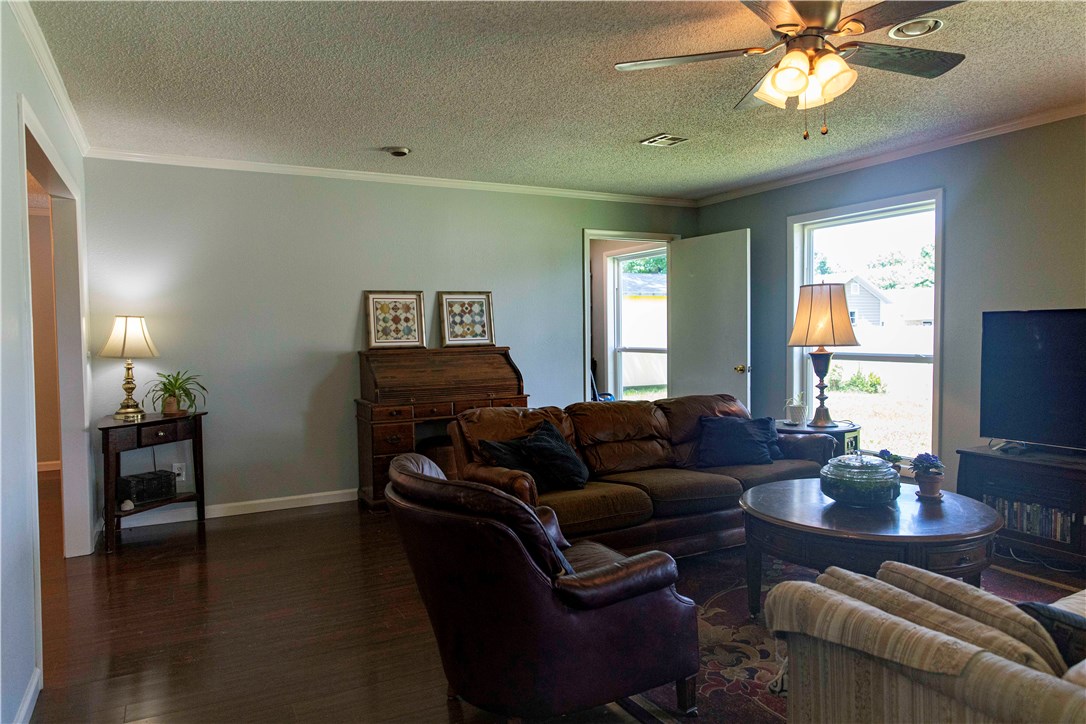 Western Oaks Place I - Residential
