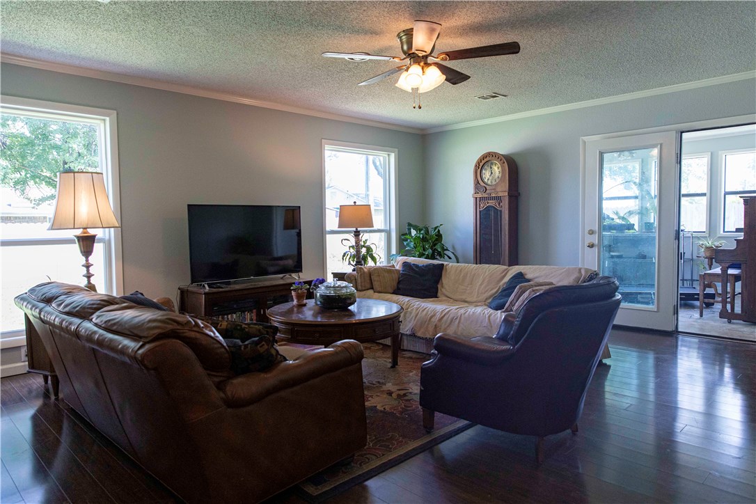 Western Oaks Place I - Residential