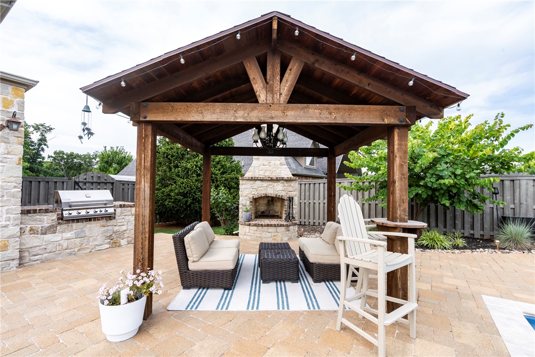 Oak Tree Centerton - Residential