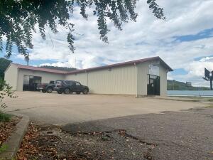 Church! Restaurant! Coffee Shop!  Location! Location! Location! Right off I-40 and across the street from a busy gas station. There is plenty of parking space, handicap accessible, and ready for your business to move in!