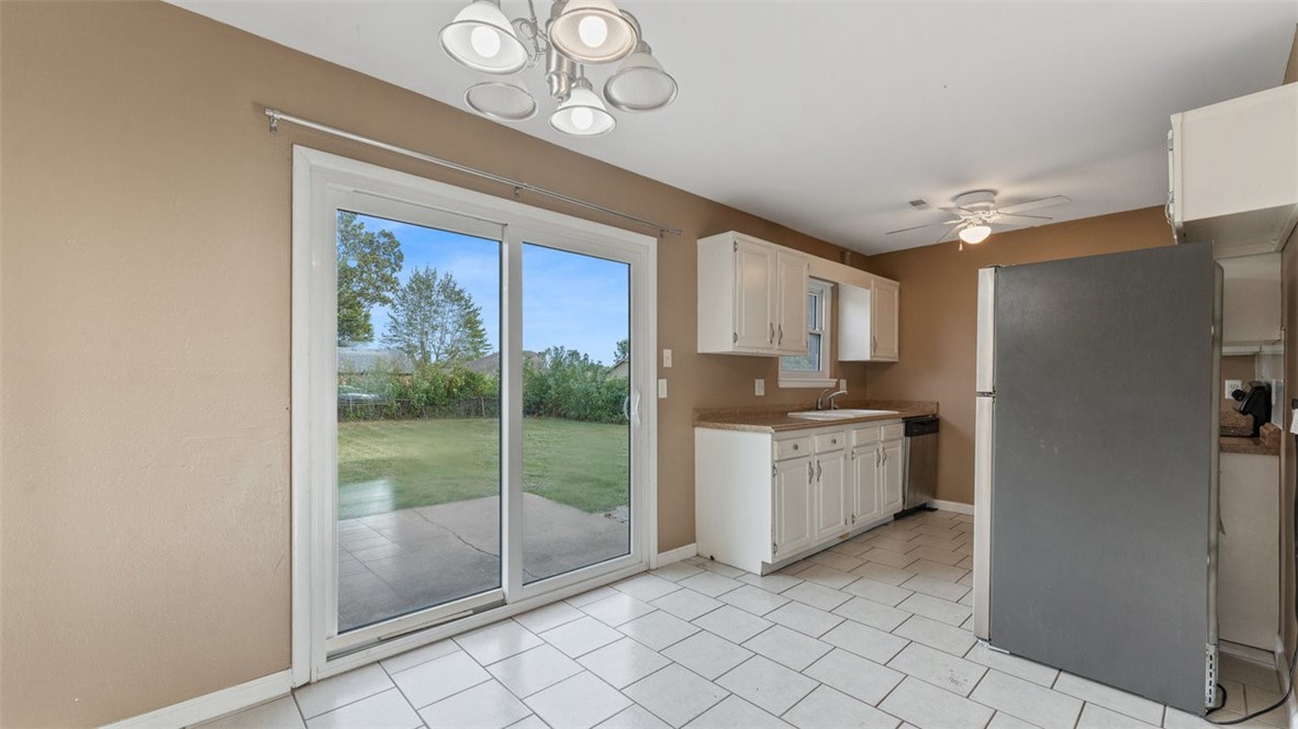 Olivewood Sub Unit 2 Rogers - Residential Lease