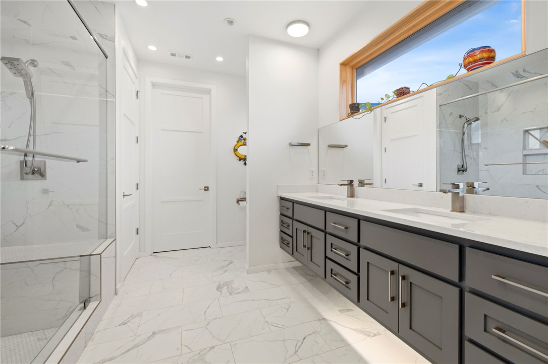 MCANDREW & JACKSON ADD-BENTONVILLE - Residential