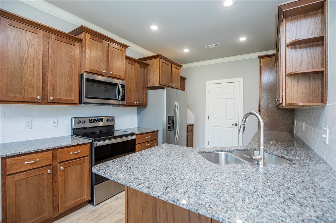 Willow Run Pea Ridge - Residential Lease