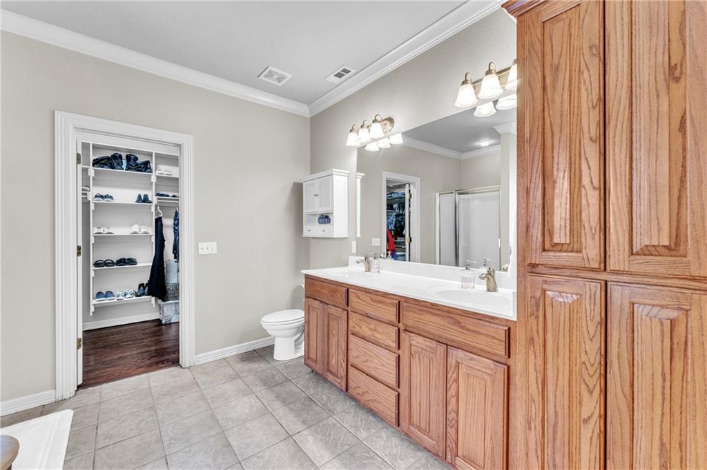 Stoney Creek Place Sub Rogers - Residential Lease