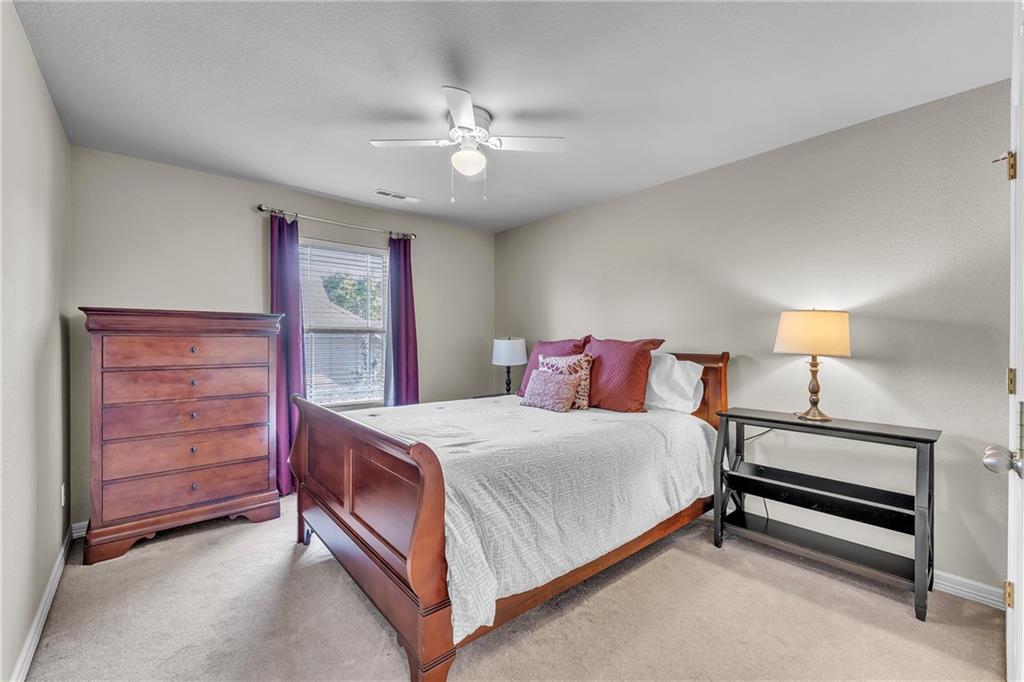 Stoney Creek Place Sub Rogers - Residential Lease
