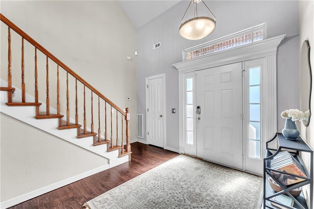 Stoney Creek Place Sub Rogers - Residential Lease