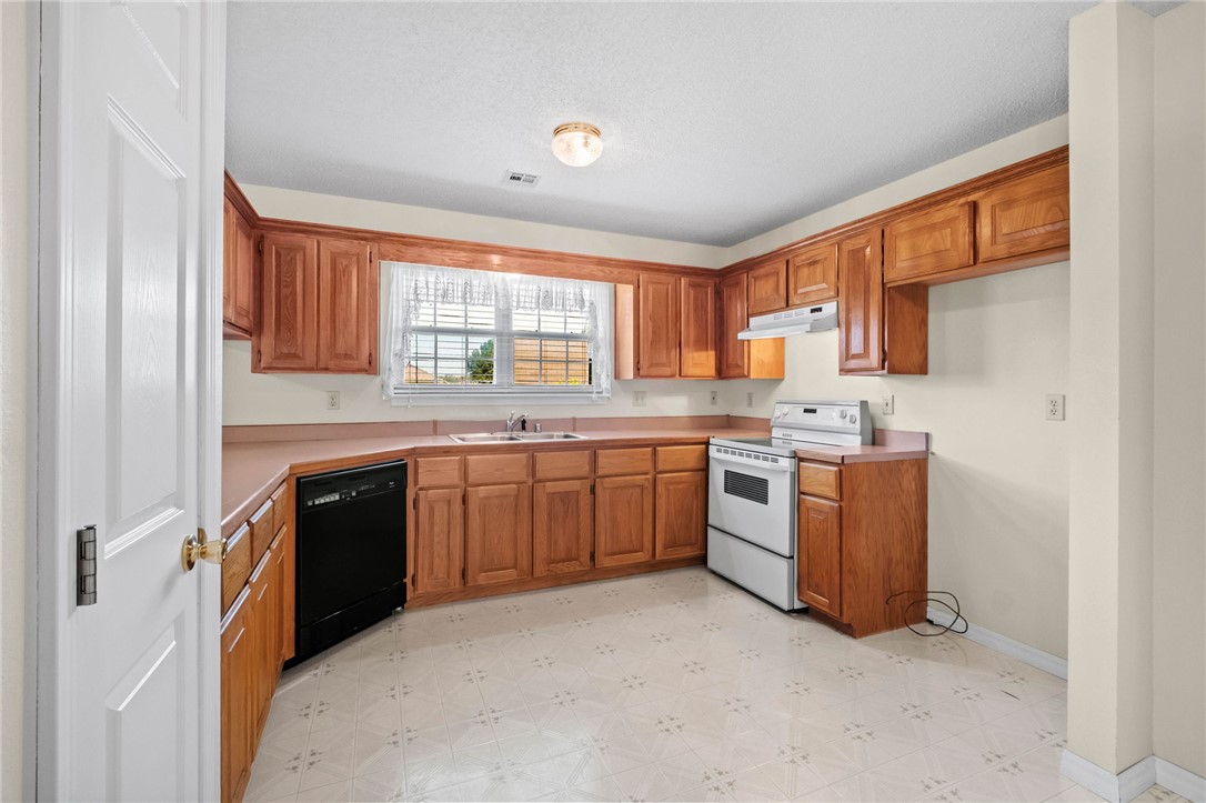 Round Prairie Estate Ph 2 Gentry - Residential