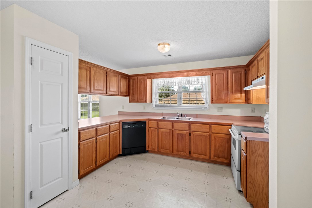 Round Prairie Estate Ph 2 Gentry - Residential