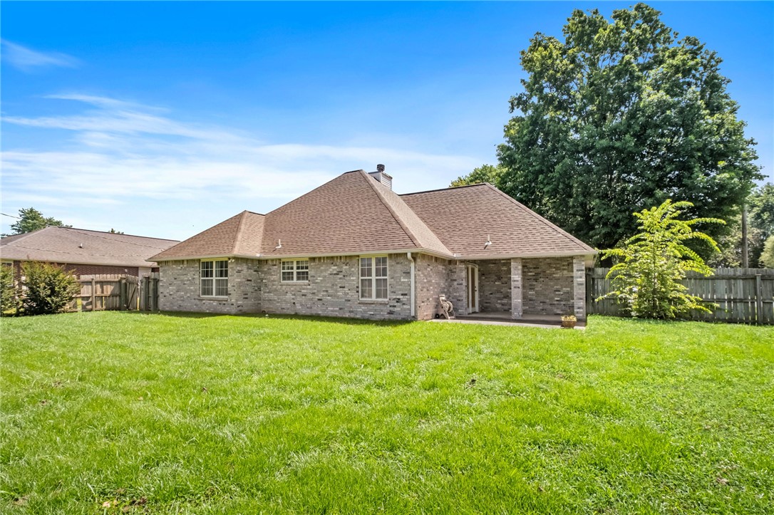 Round Prairie Estate Ph 2 Gentry - Residential