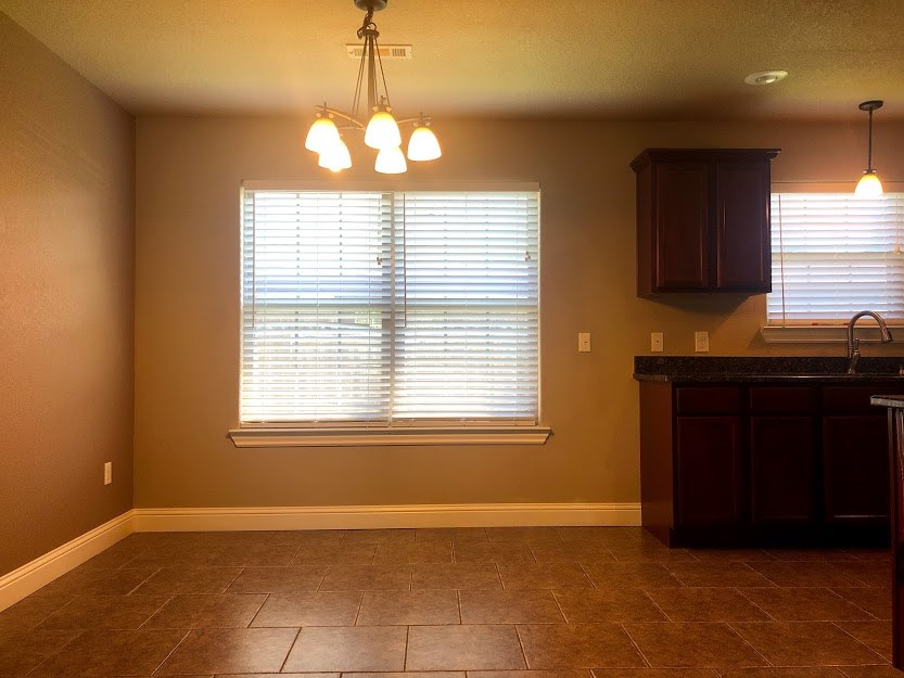 Addison Acres Sub - Residential Lease