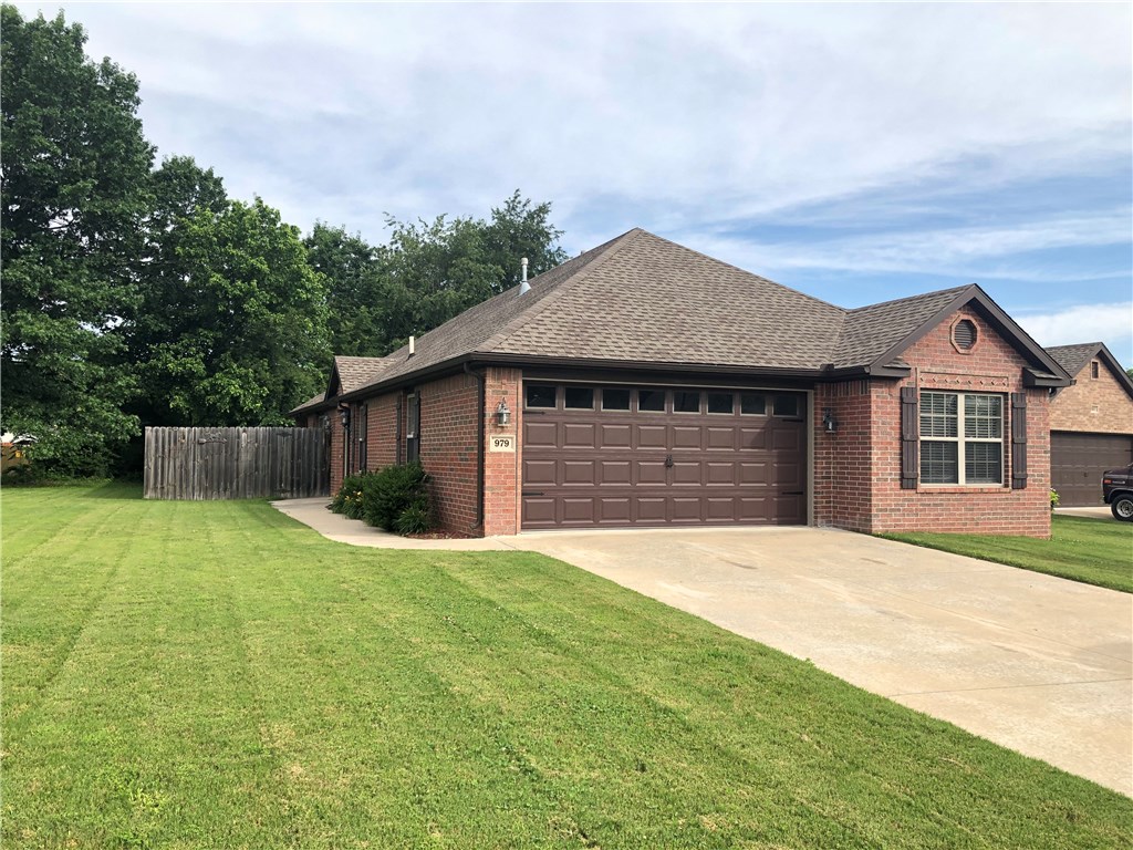 Addison Acres Sub - Residential Lease