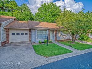 Well maintained condo - 2 Bedroom, 1 1/2 Bath, 1 car attached garage, covered patio, fenced back yard, updated. Move in ready.