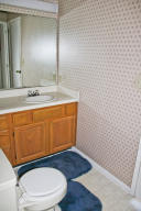Wh Oak St Condo PH III - Residential